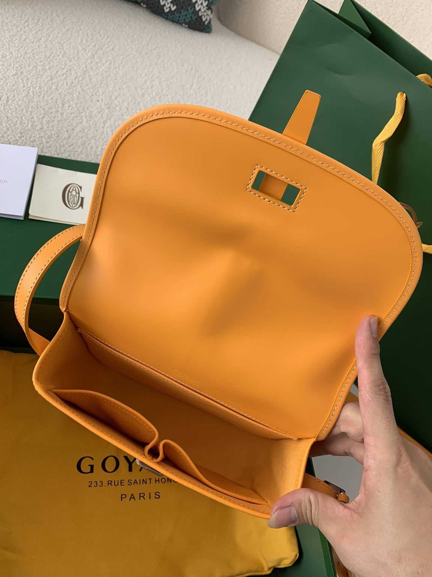 G09ard BeL*Védère bag Top Quality  Size:21.5*16*6cm