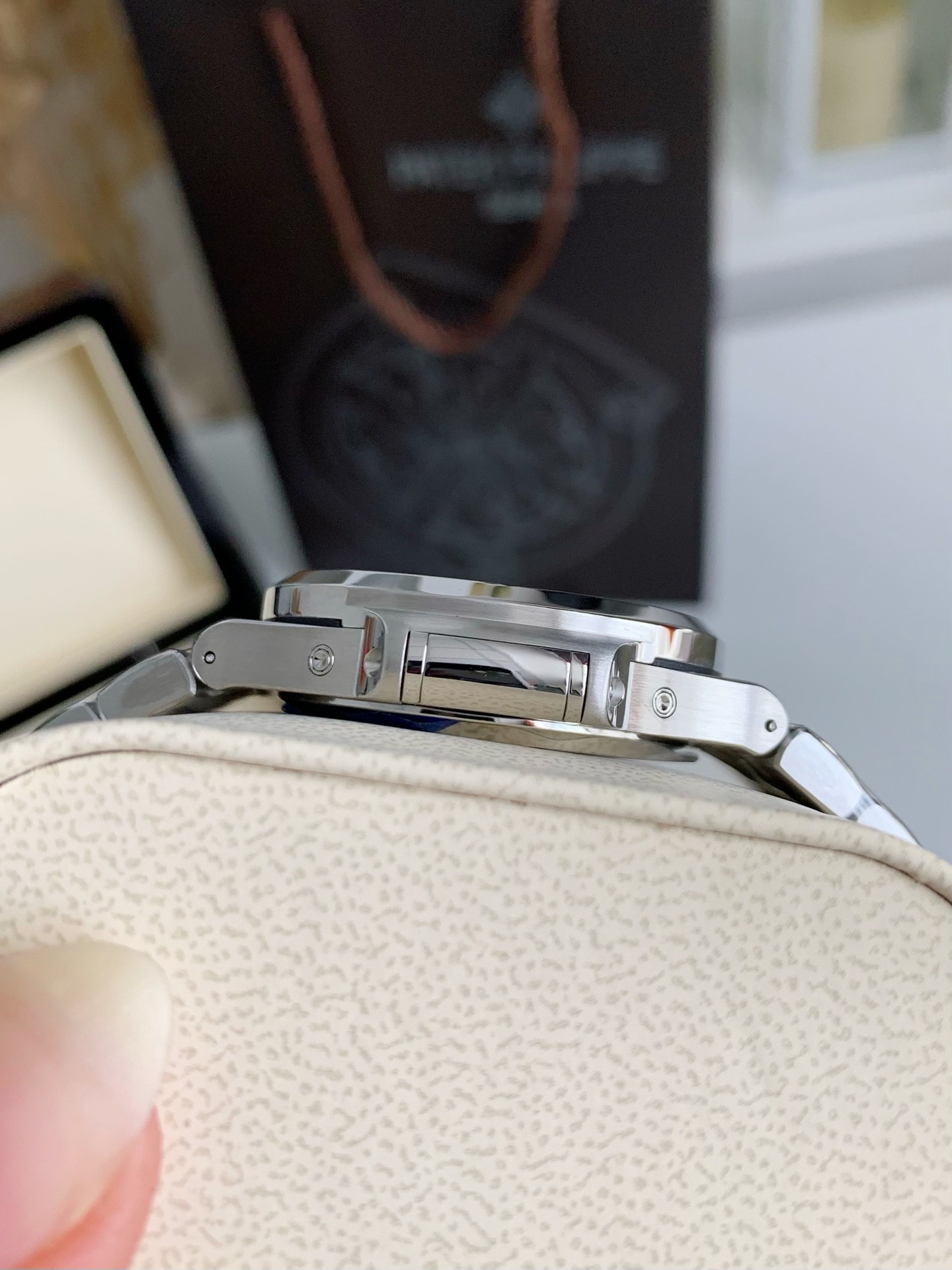 Pat*k Phi1i*pe 5726 series watch