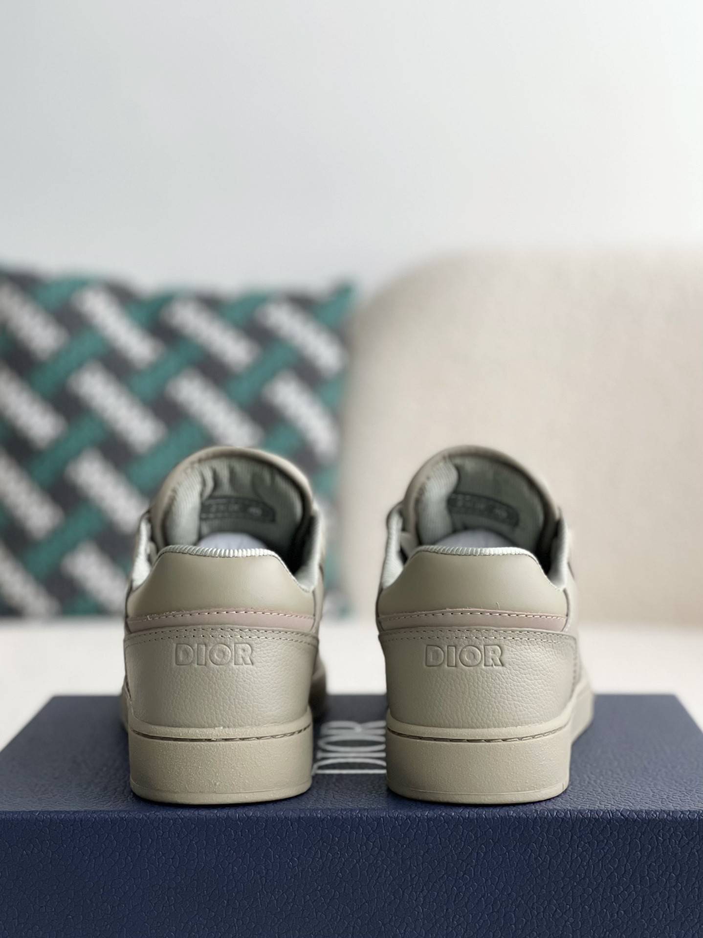 D*OR New B27 Sneaker