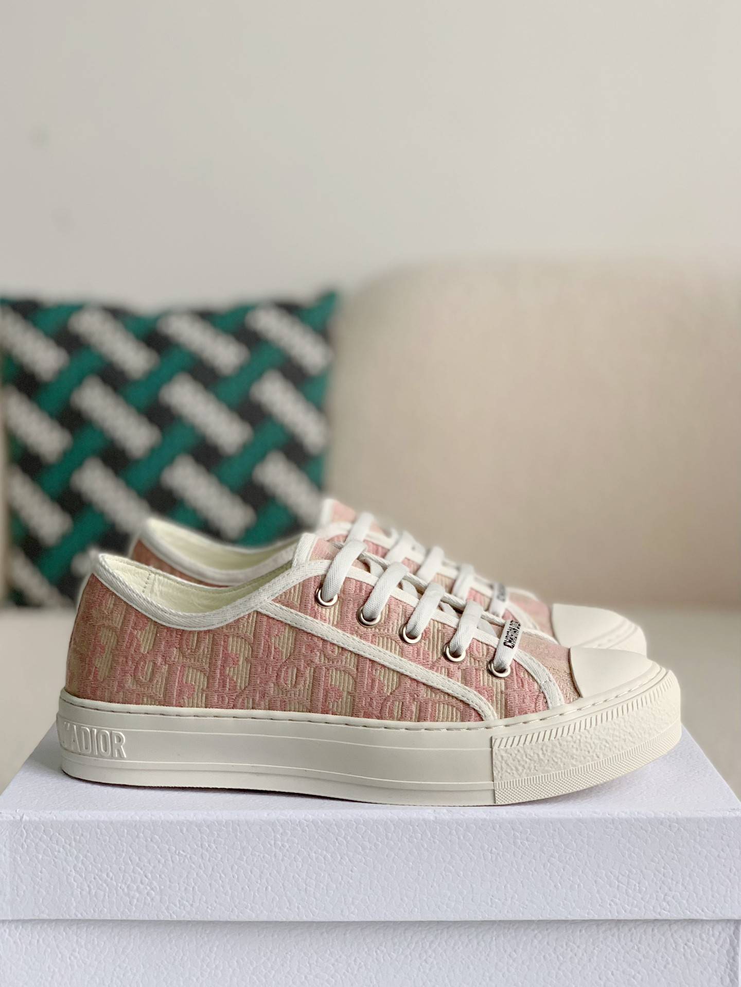 D*OR B23 low Sneaker