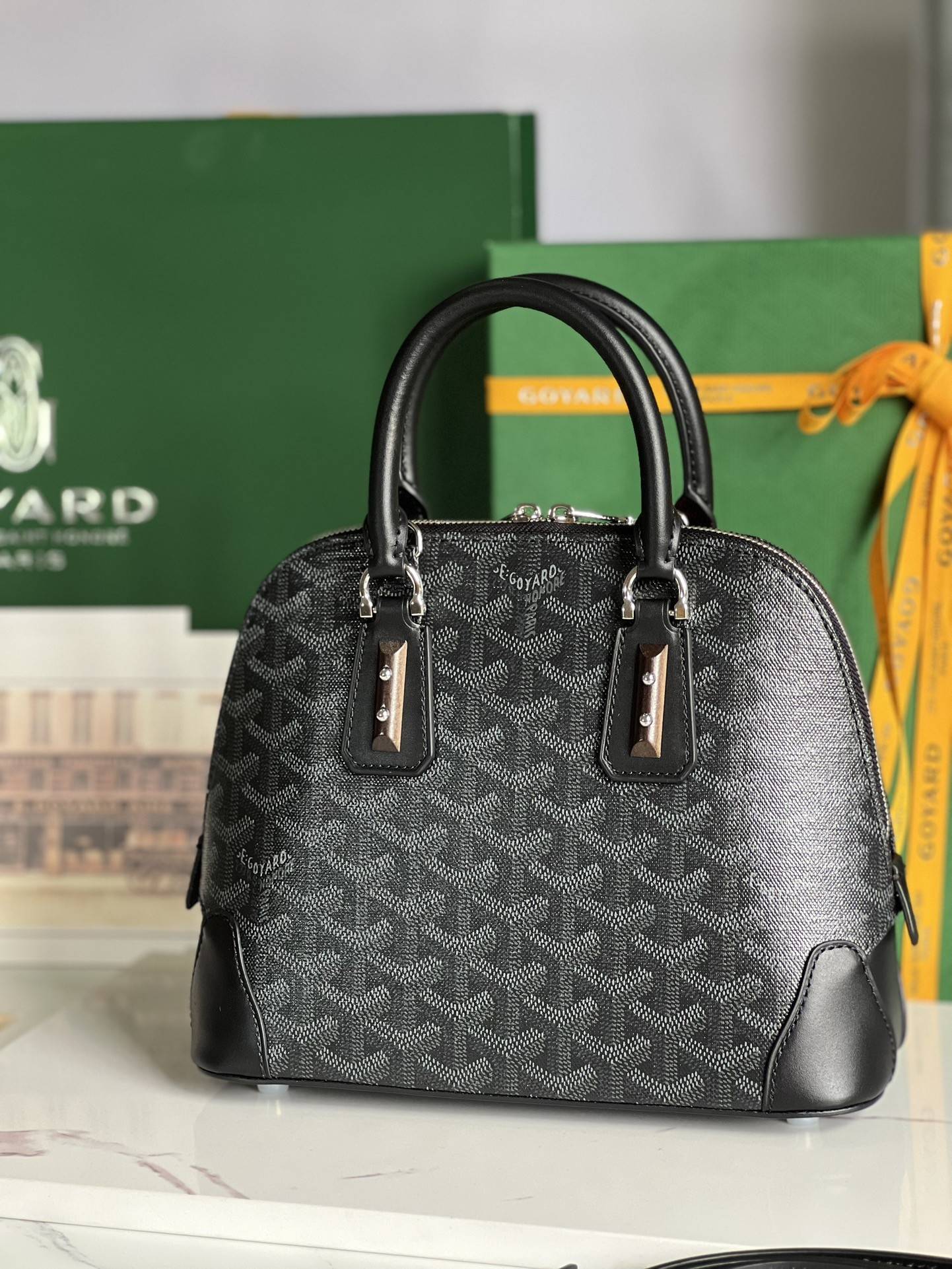 G09ard Vend?me Shell Bag, Top Quality Size: 23 * 18.5 * 10cm