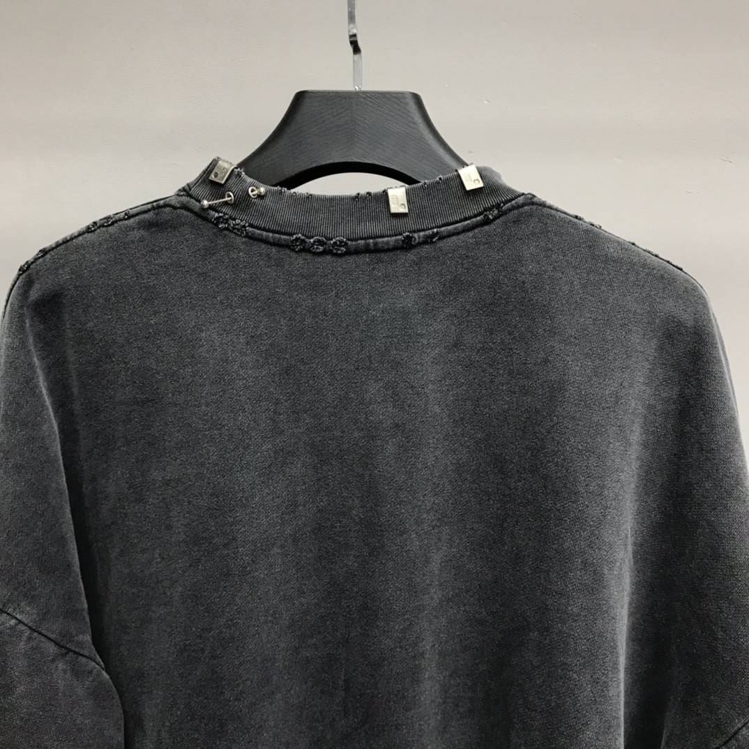 Ba1en*iaga neckline hardware perforated hoodie