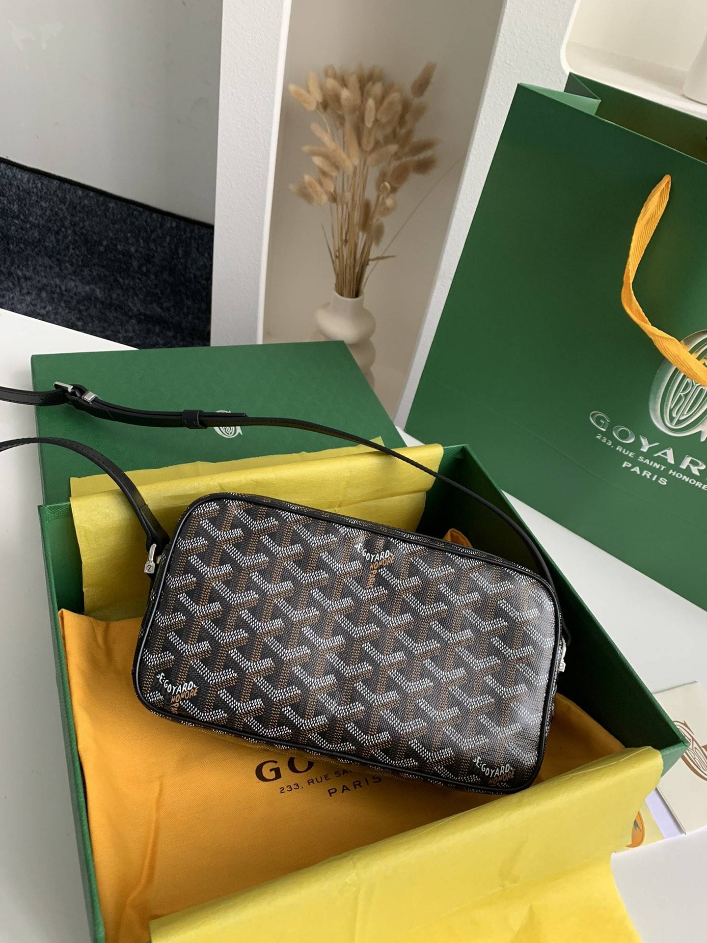 G09ard 2023 New Cap Vest Camera Bag  Size: 22 * 13 * 6.5cm