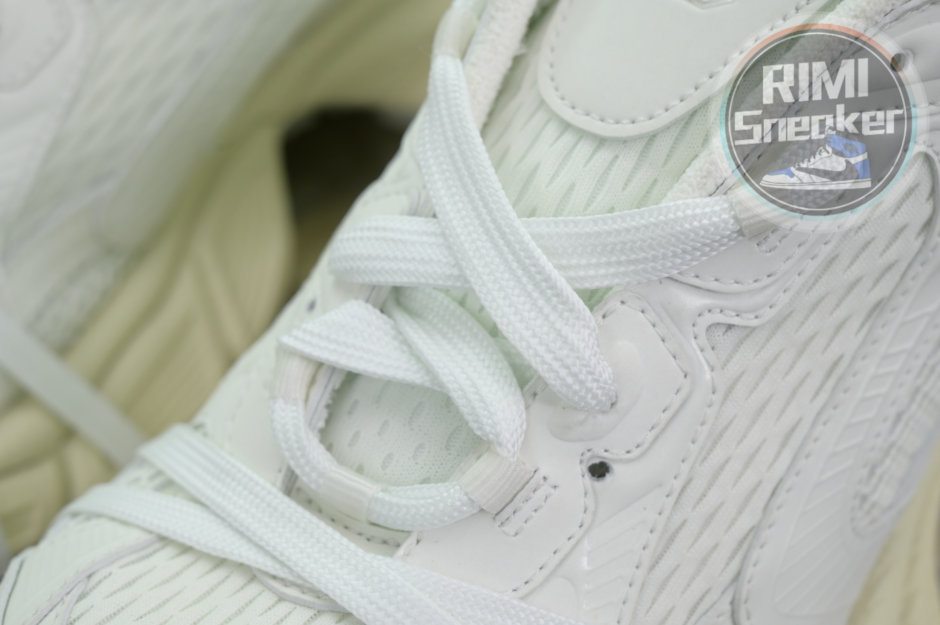 Ba1en*iaga PHANTOM SNEAKER
