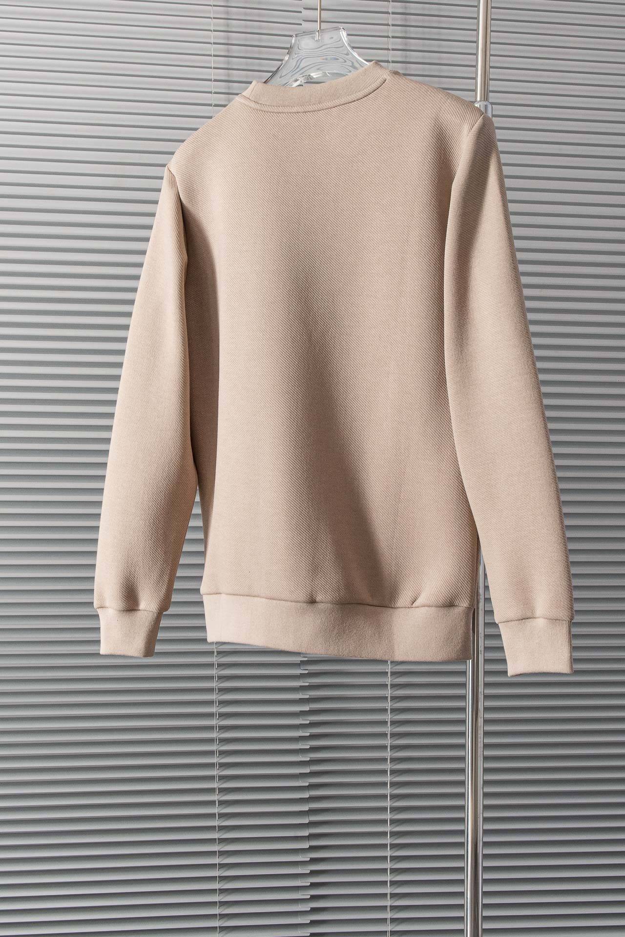 H**me5 crew neck sweatshirt