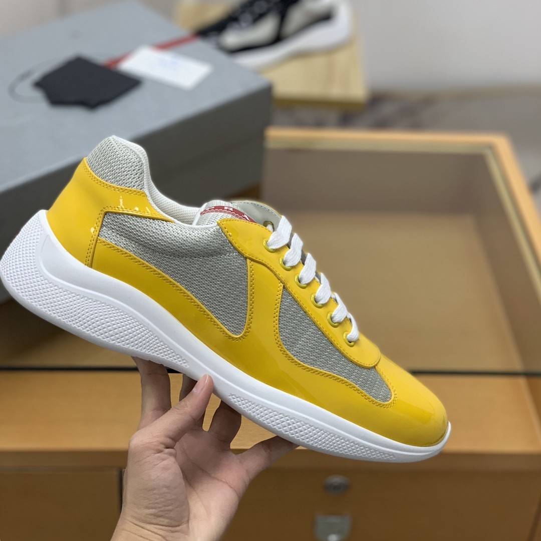 P*DA Sneakers