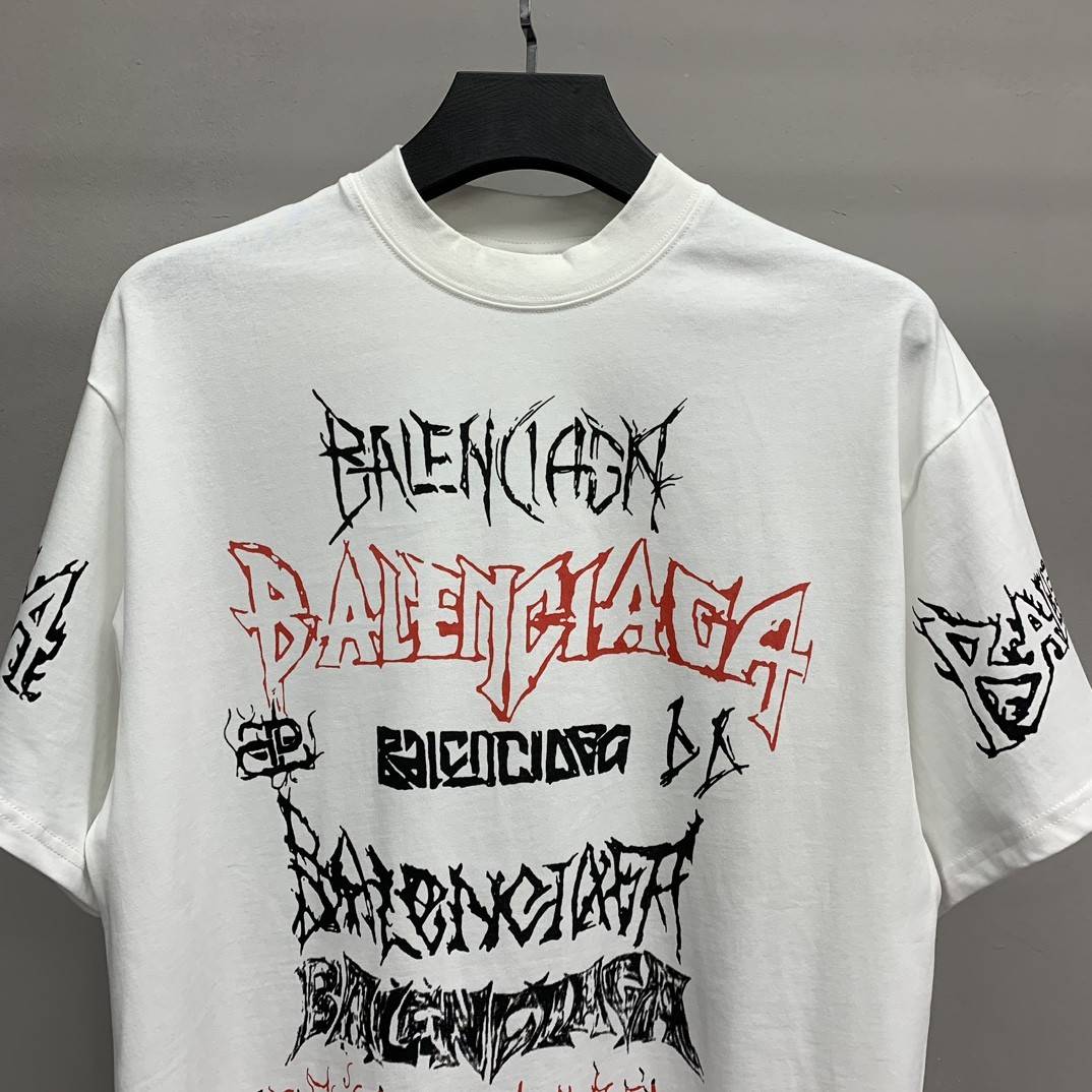 Ba1en*iaga doodle year of the Dragon Alphabet T-shirt