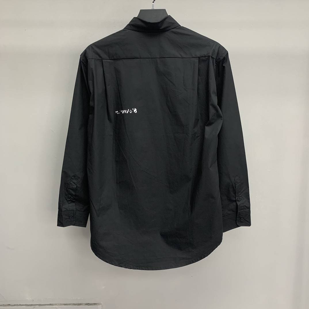 Ba1en*iaga blurred lettering long sleeve shirt