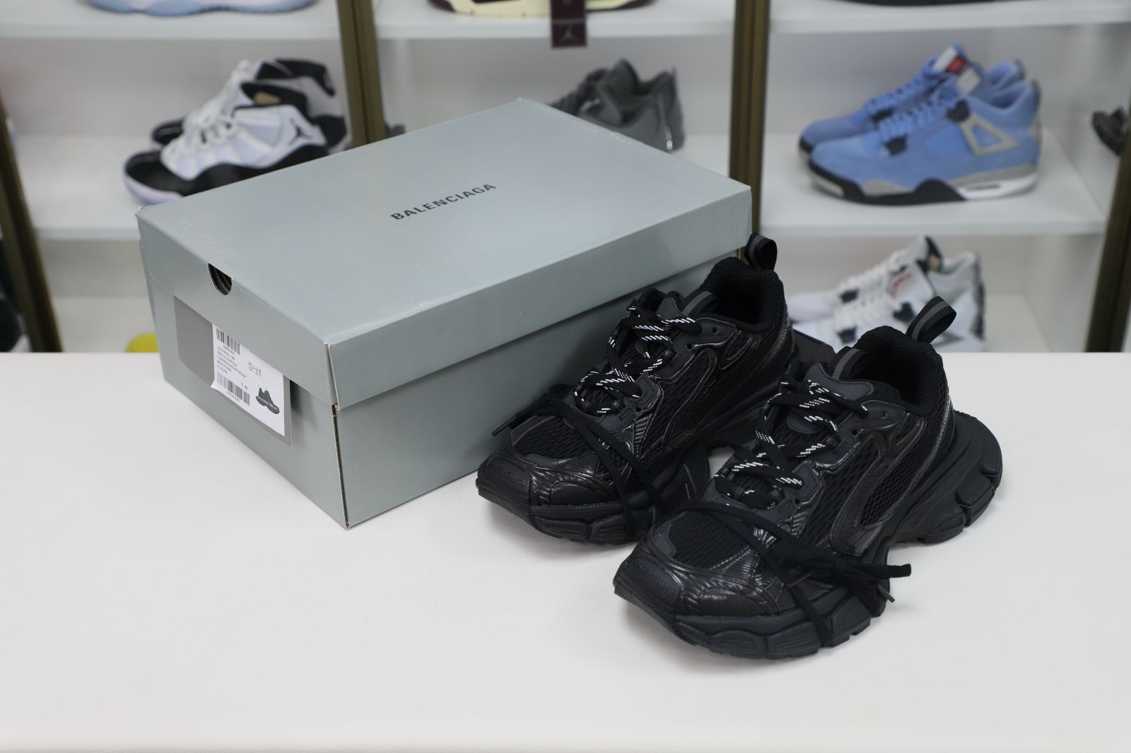 Ba1en*iaga PHANTOM SNEAKER
