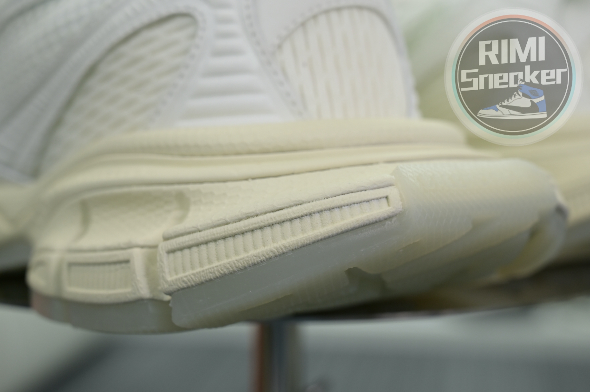 Ba1en*iaga PHANTOM SNEAKER