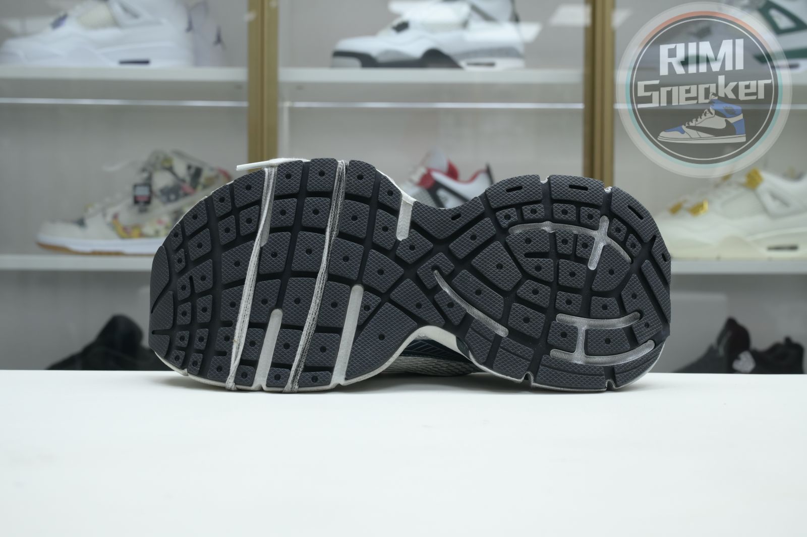 Ba1en*iaga PHANTOM SNEAKER