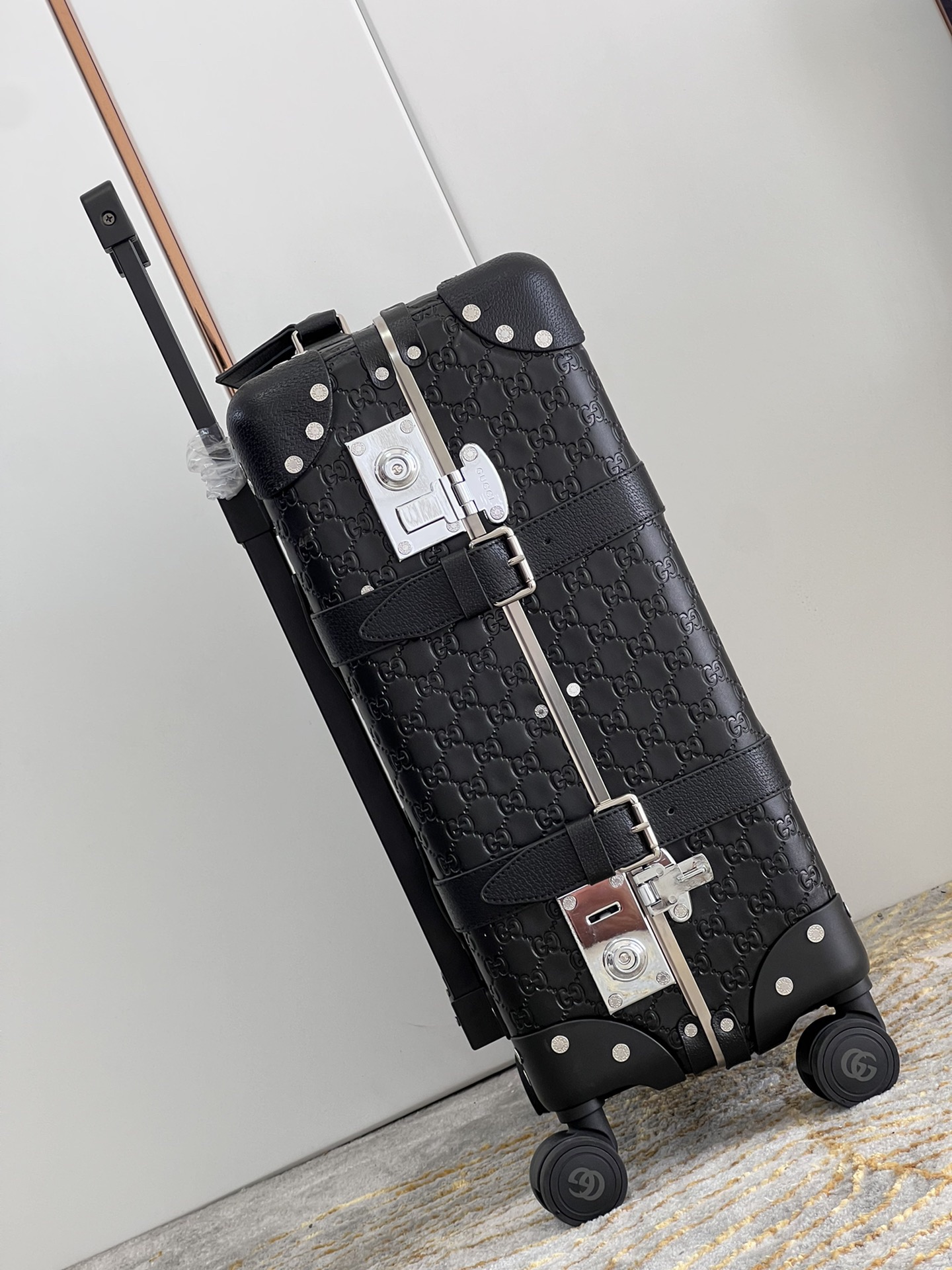 Gvc*1 suitcase/trolley case F905 retro size 20 inches