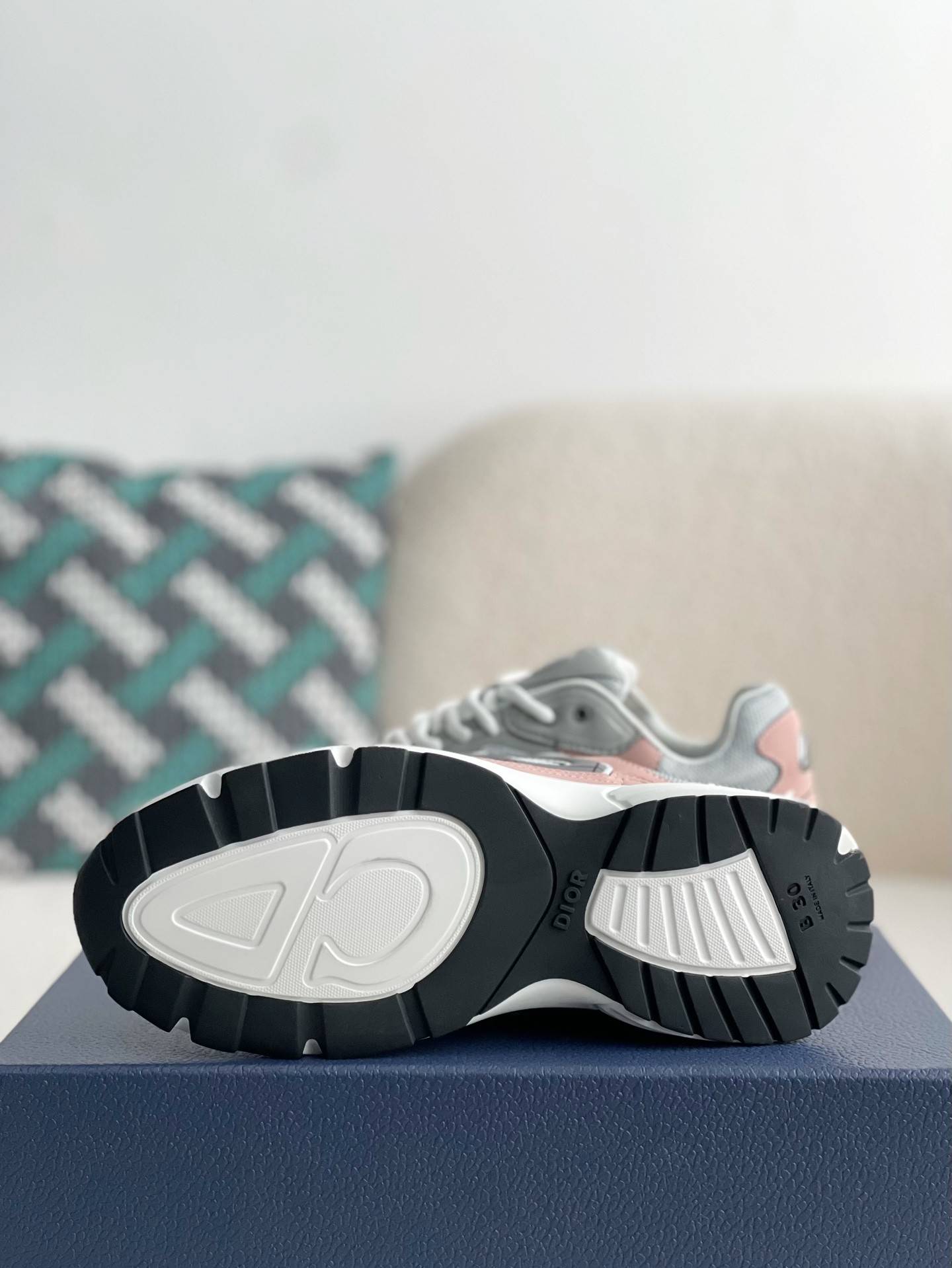 D*OR B30 New Sneaker