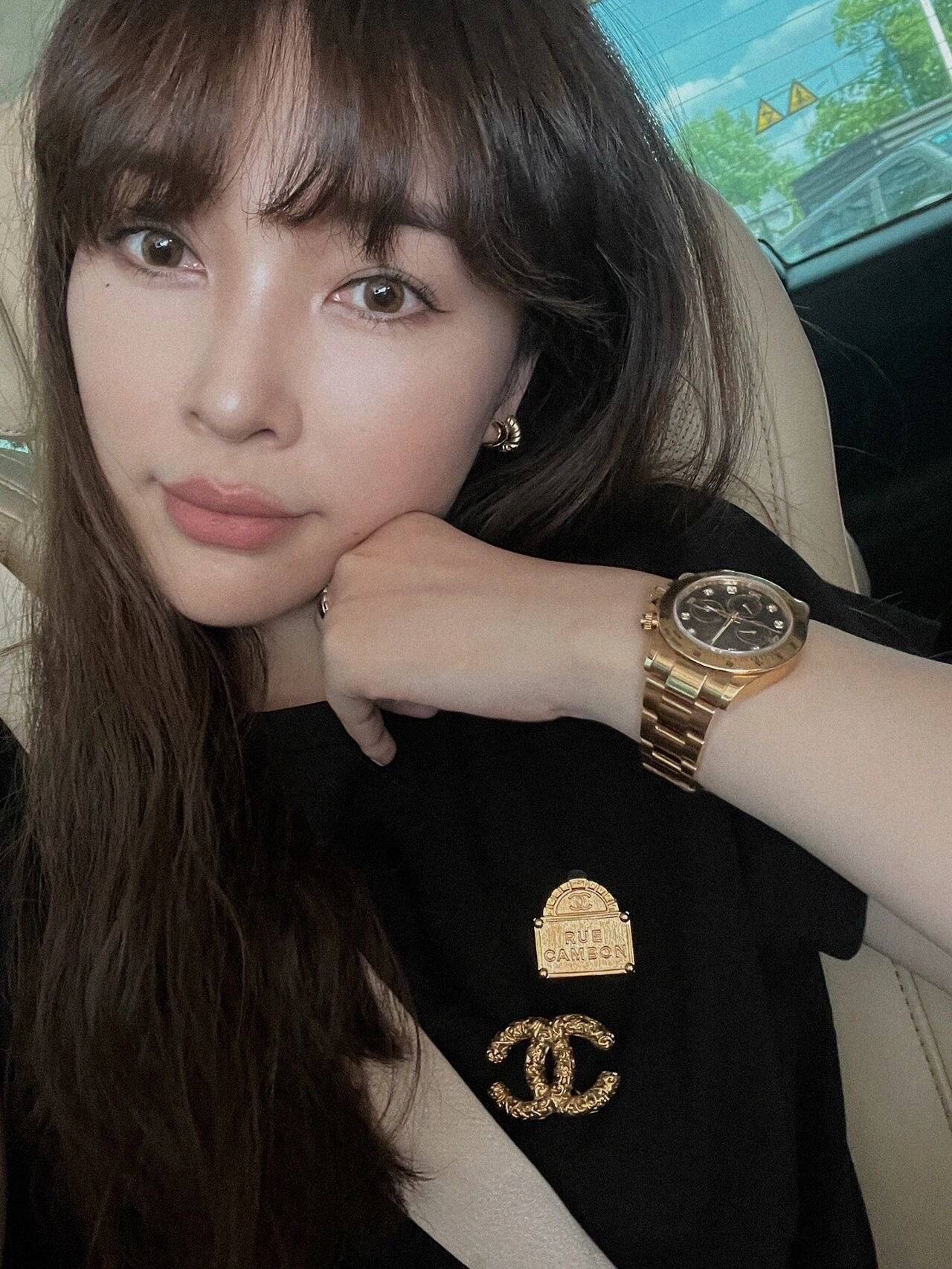 Ch**el brooches