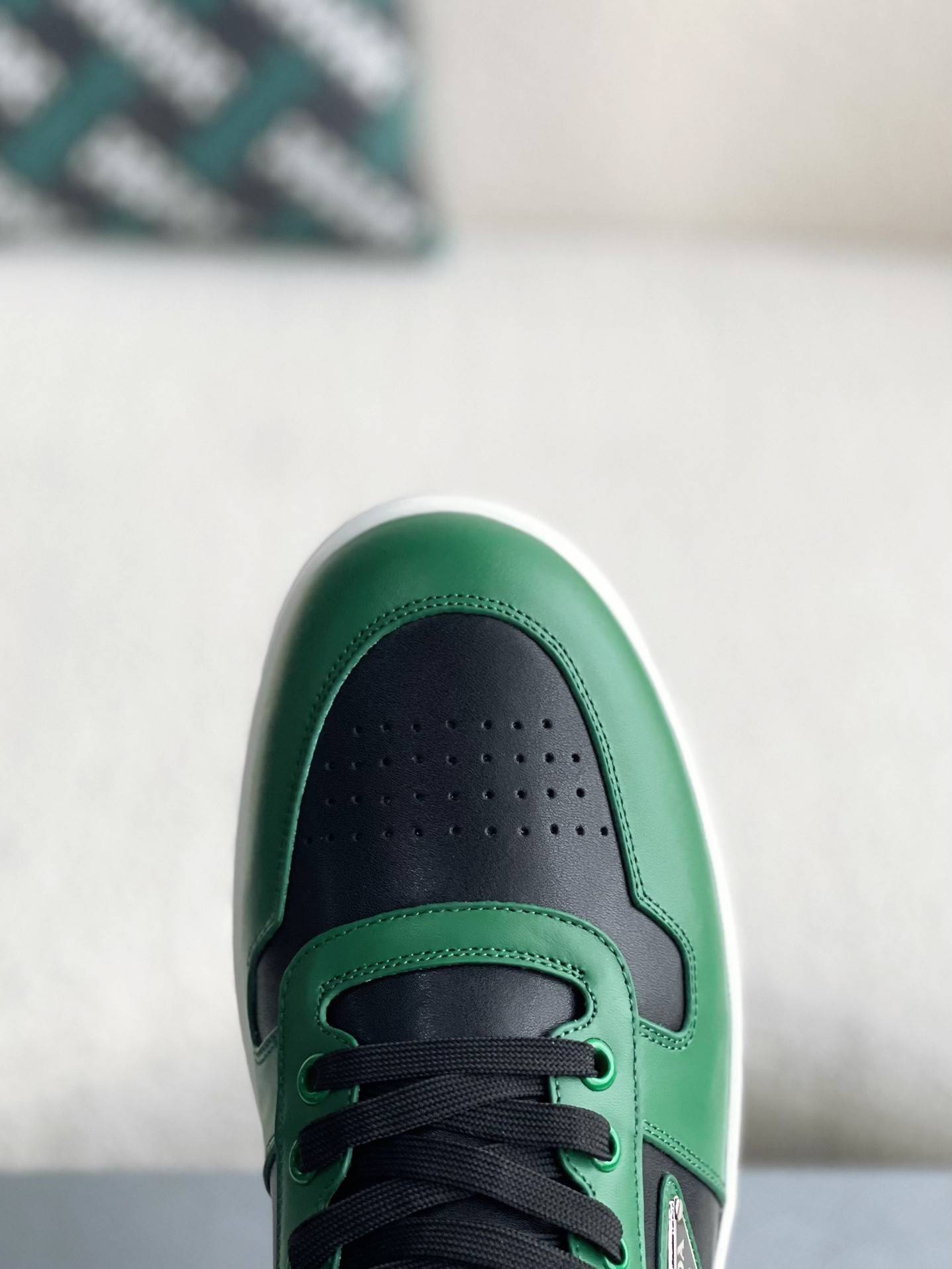 P*DA Sneakers