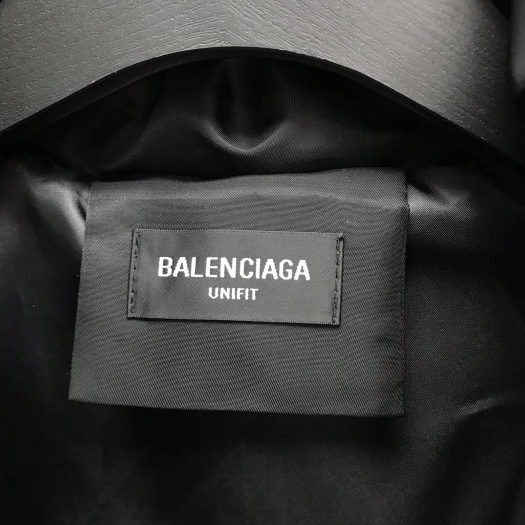 Ba1en*iaga down jacket