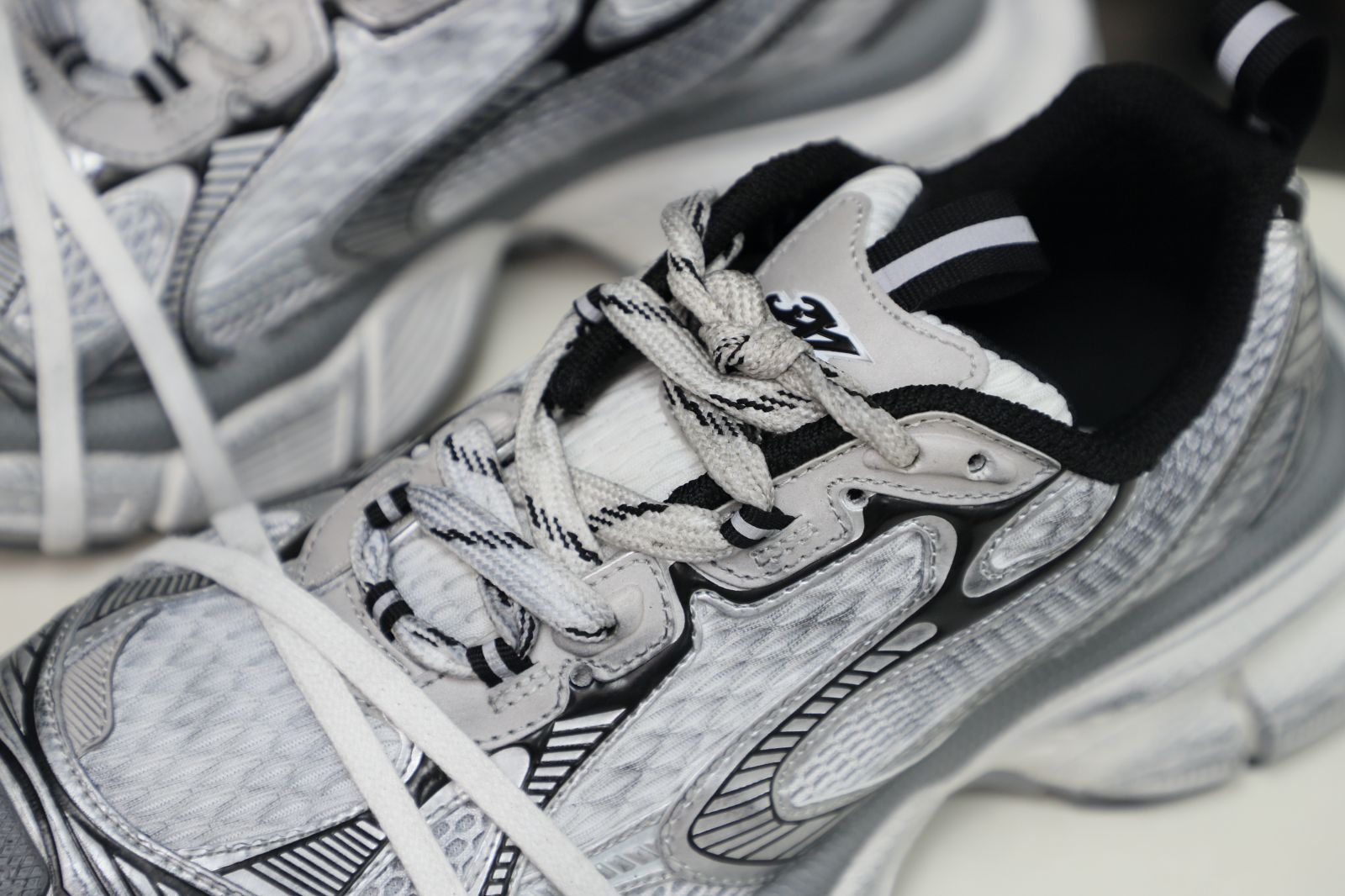 Ba1en*iaga PHANTOM SNEAKER