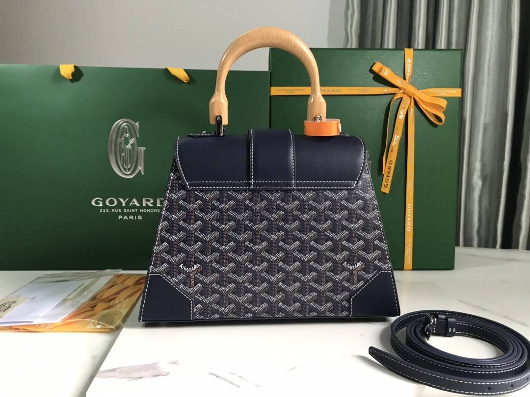 G09ard Saigon PM small bag, top quality!   Size: 28 * 20 * 12cm