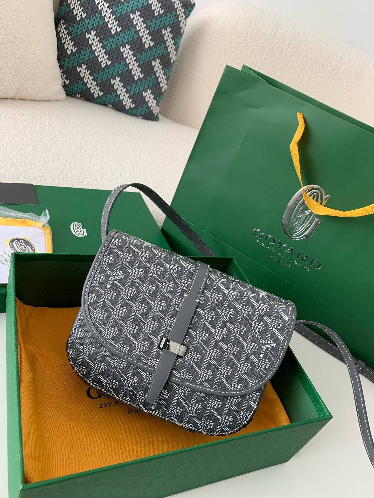 G09ard BeL*Védère bag Top Quality  Size:21.5*16*6cm