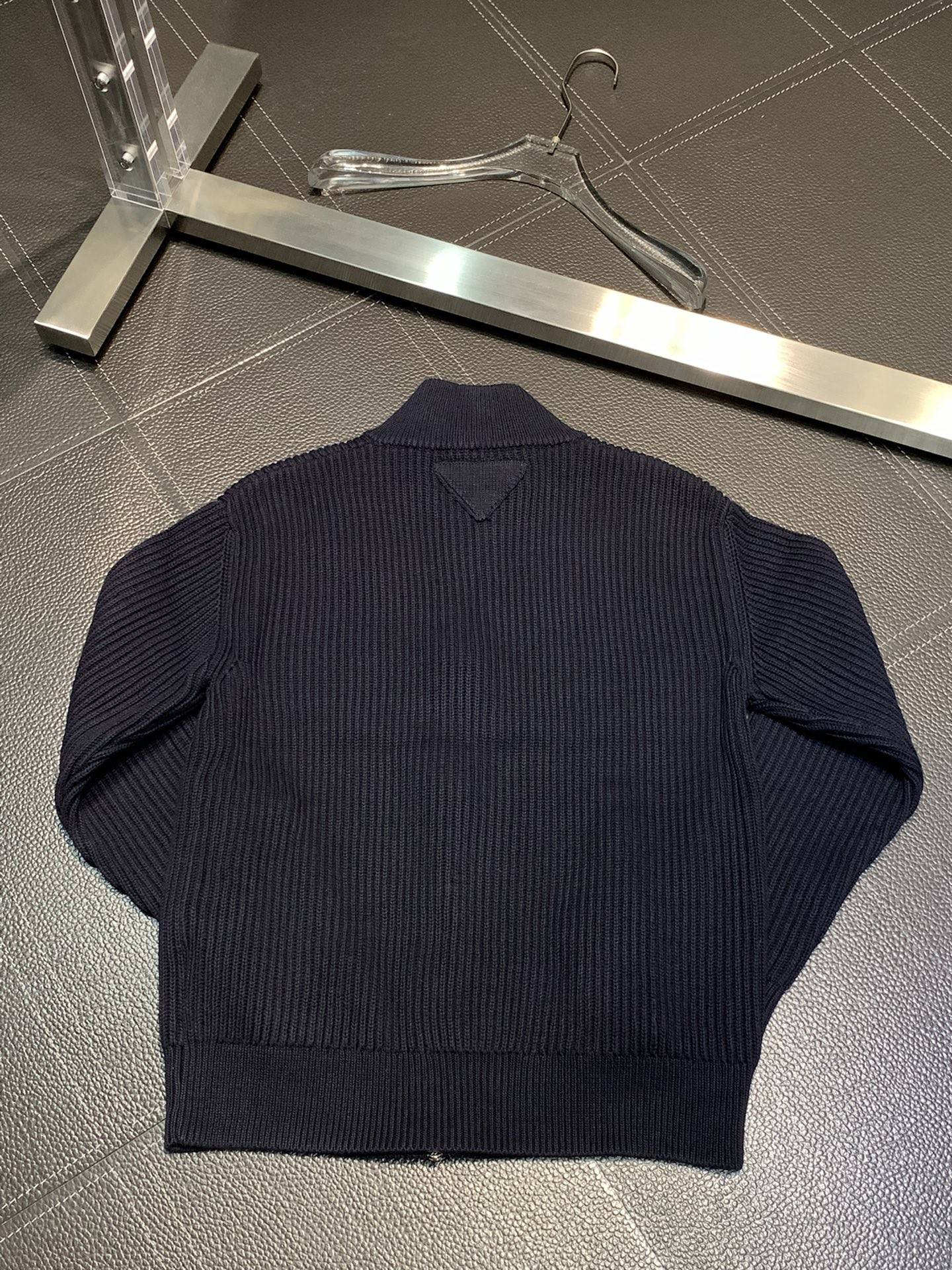 Pra*a knitted sweater jacket