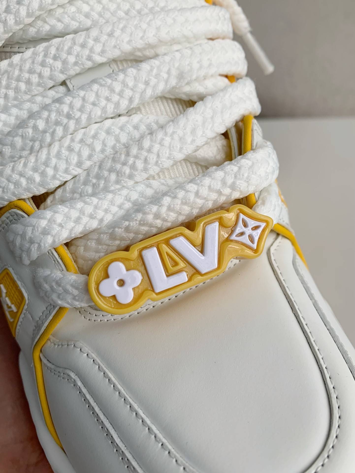 L*V TRAINER MAXI SNEAKERS
