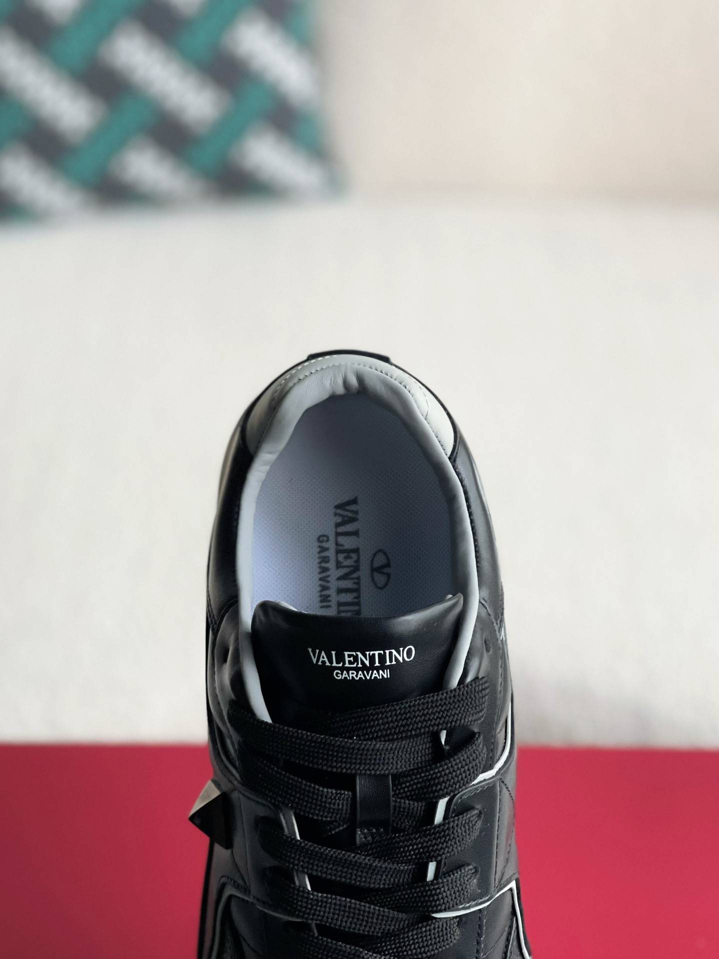 Va1e*ntin0 One Stud Sneakers