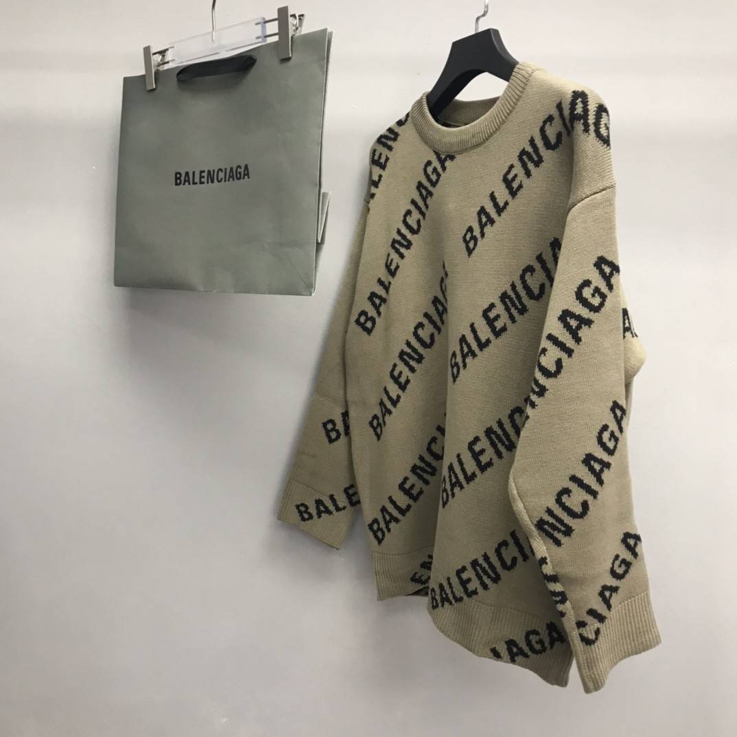 Ba1en*iaga letter sweater