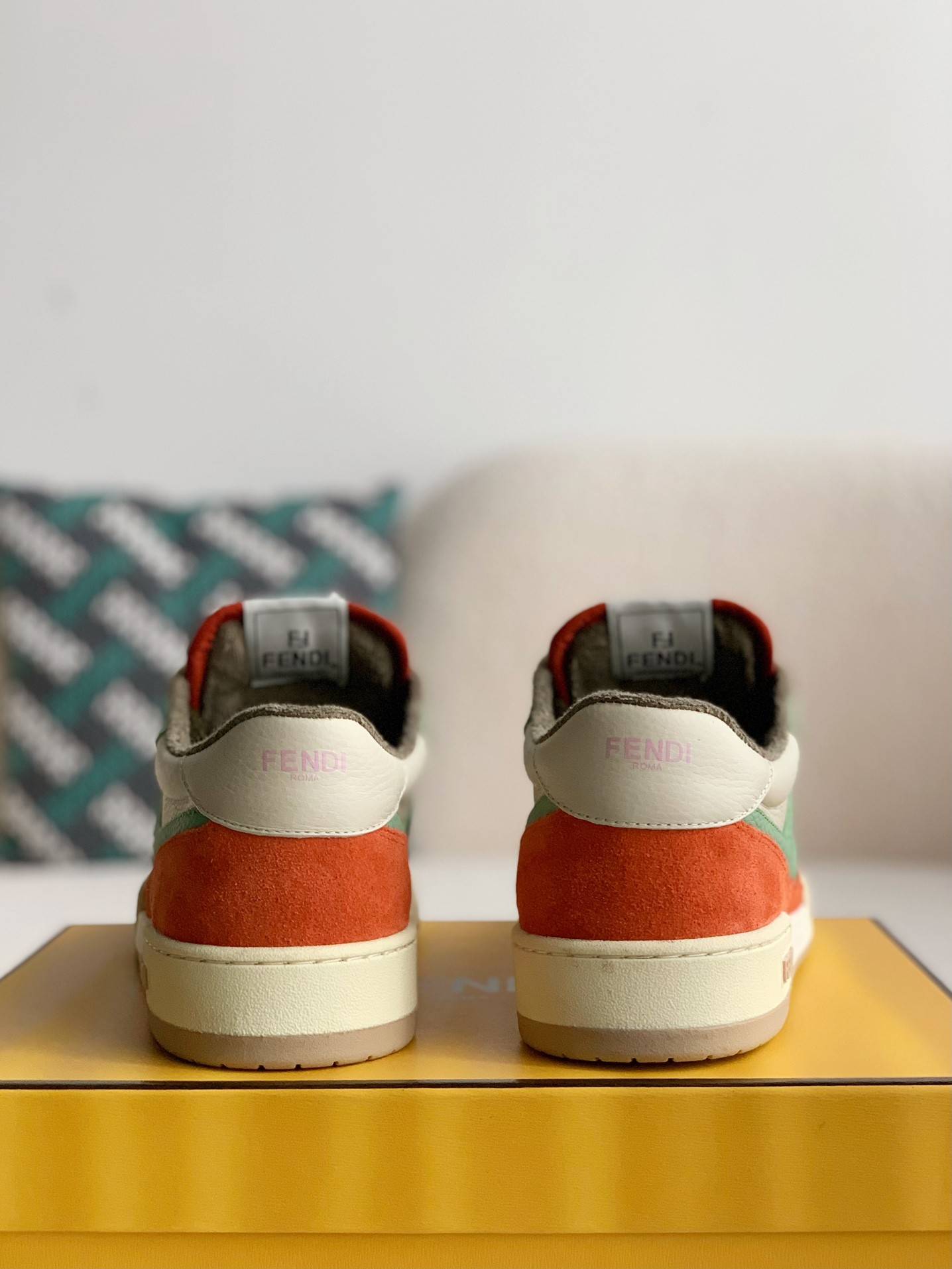 F**di retro Sneakers