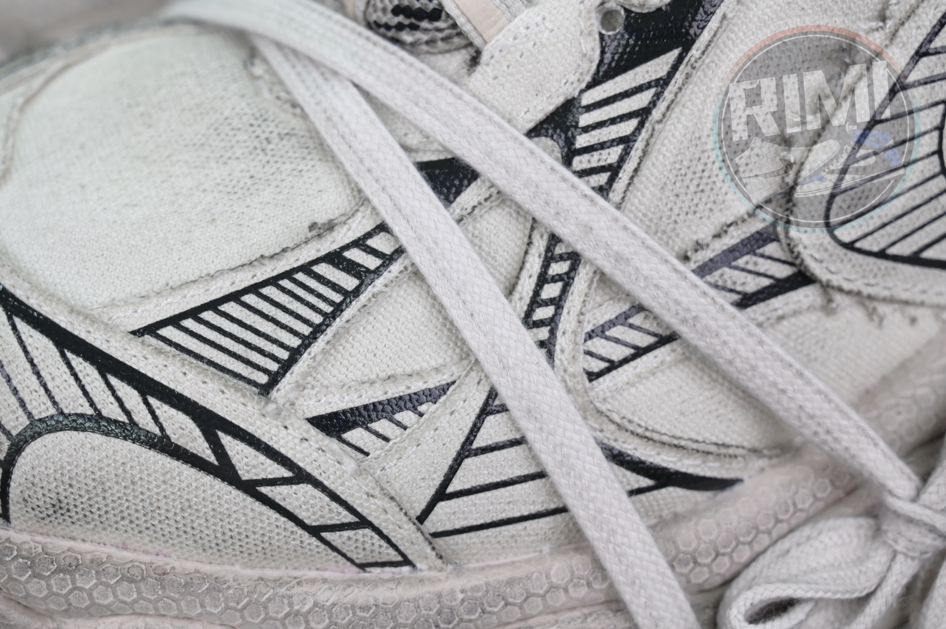Ba1en*iaga PHANTOM SNEAKER