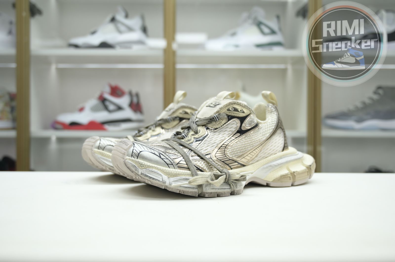 Ba1en*iaga PHANTOM SNEAKER