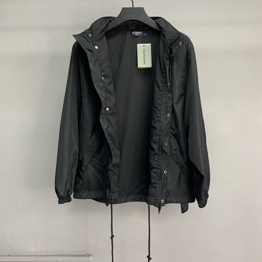 Ba1en*iaga BLCG Tower Night View waterproof jacket