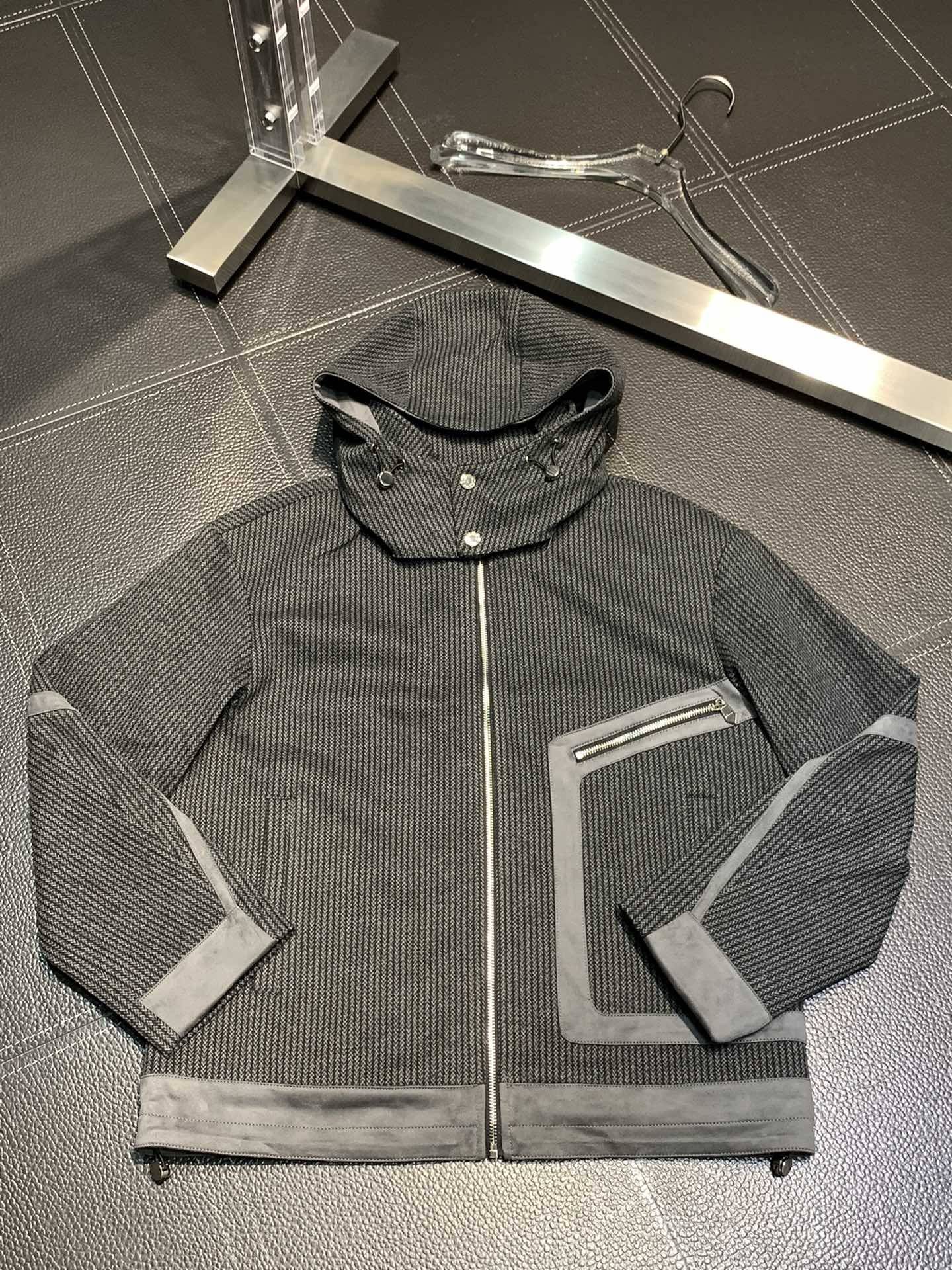H**me5 hooded stand-collar knitted jacket