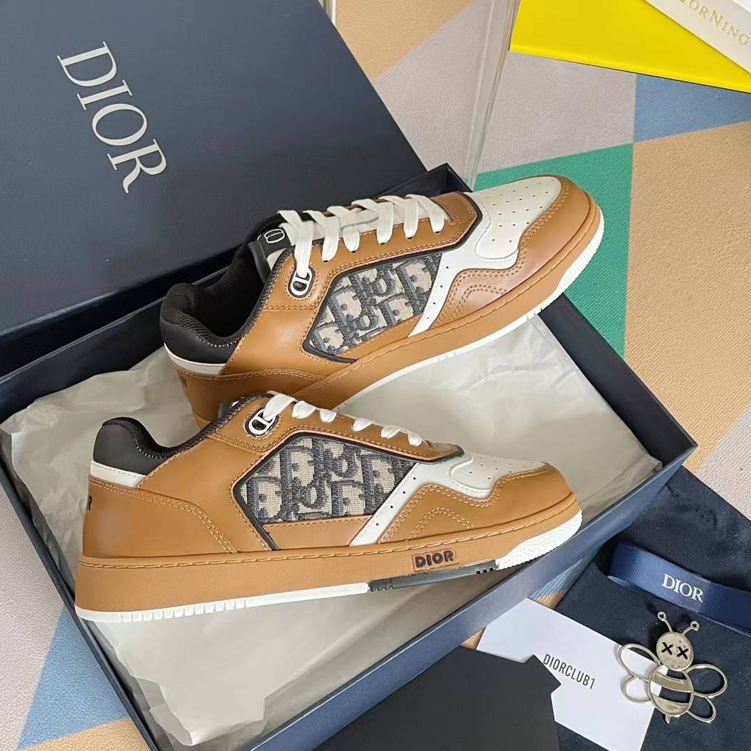 D*OR HIGH LEVEL B27 Sneaker