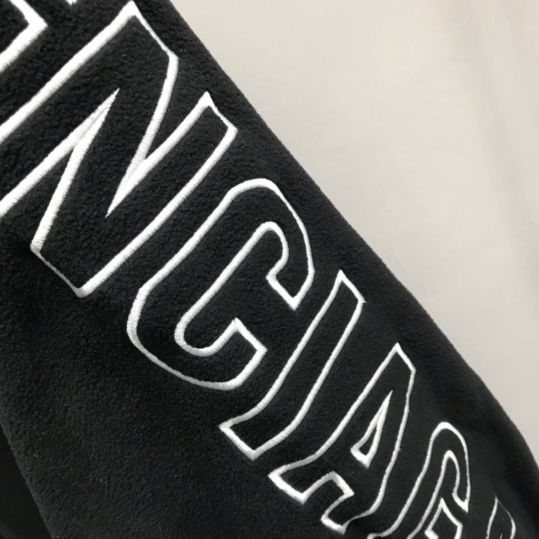Ba1en*iaga arm letter jacket