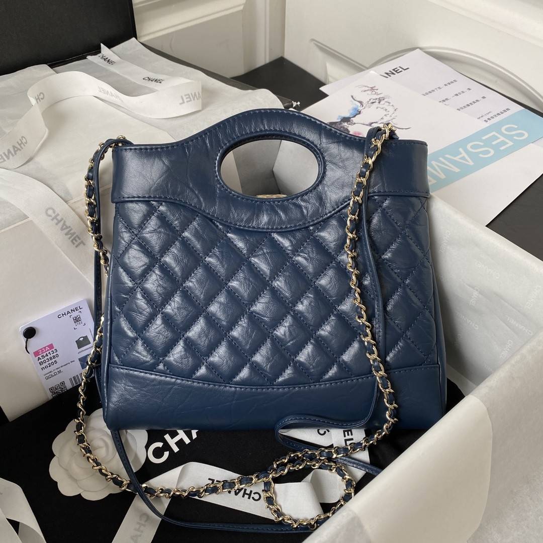 CH*EL23A mini 31 bag AS4133, top quality  Size: 22 * 23 * 5.5cm