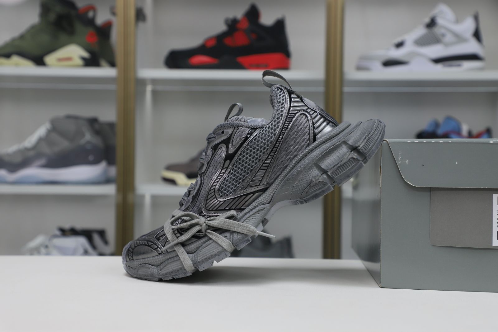 Ba1en*iaga PHANTOM SNEAKER