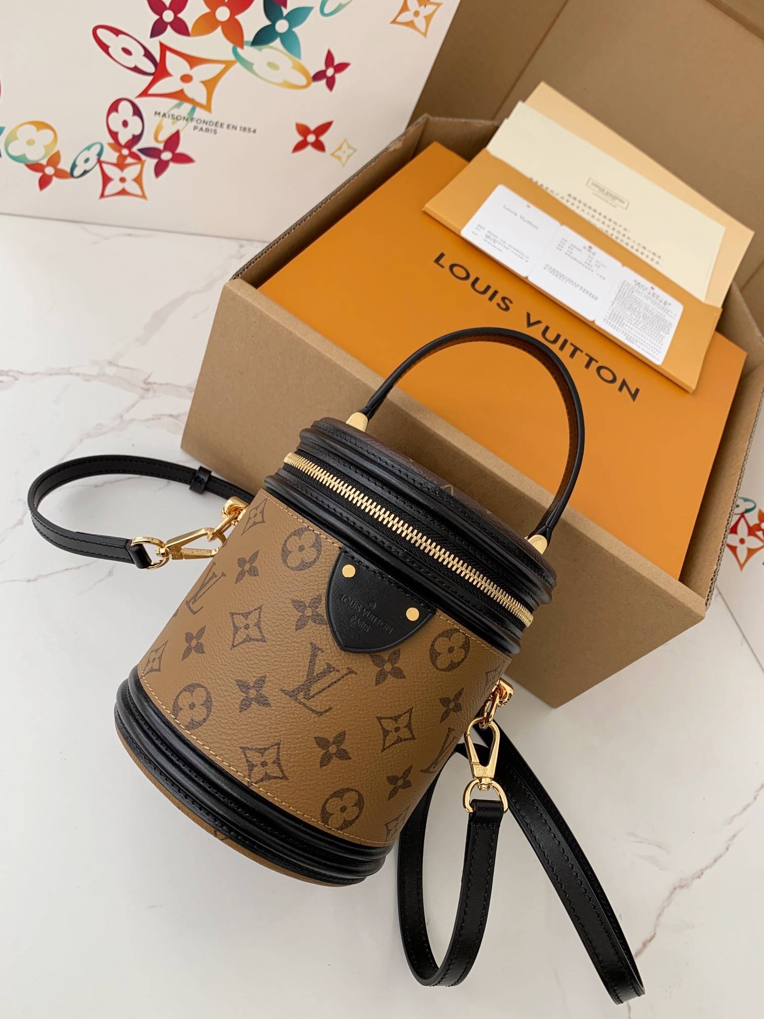L*V CANNES bucket M43986 size:15*17*15cm