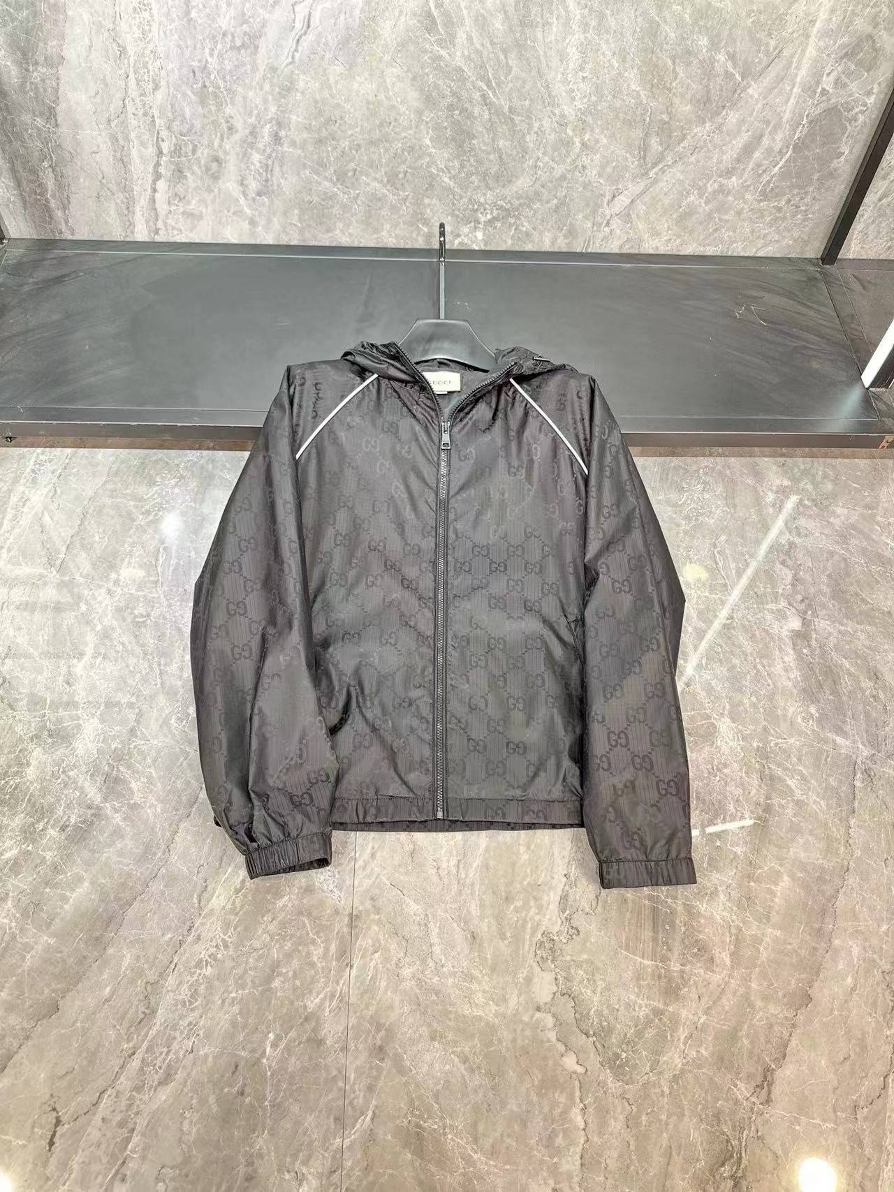 Gvc*1 Cristiano monogram padded jacket