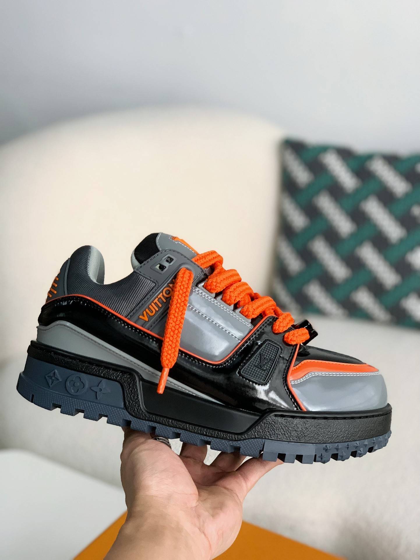 L*V TRAINER MAXI SNEAKERS