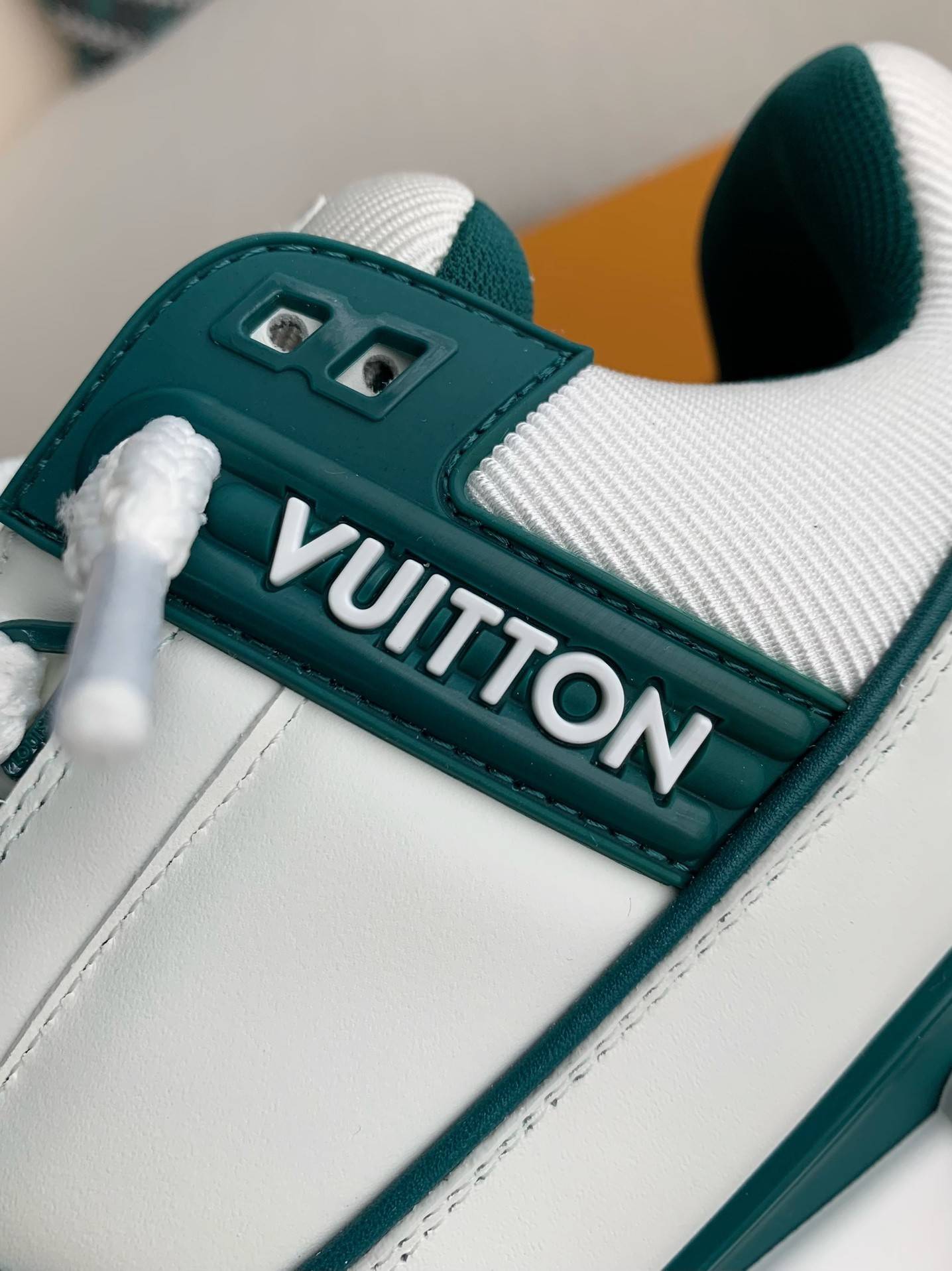 L*V TRAINER MAXI SNEAKERS
