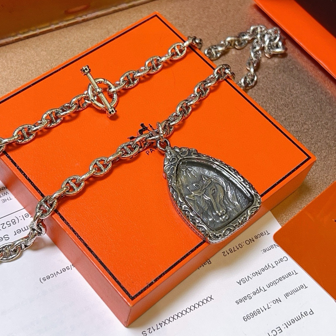 H**me5 necklace, H**me5 necklace series jewelry, imported and customized. High-end chain, classic match, a must-have for men and women!