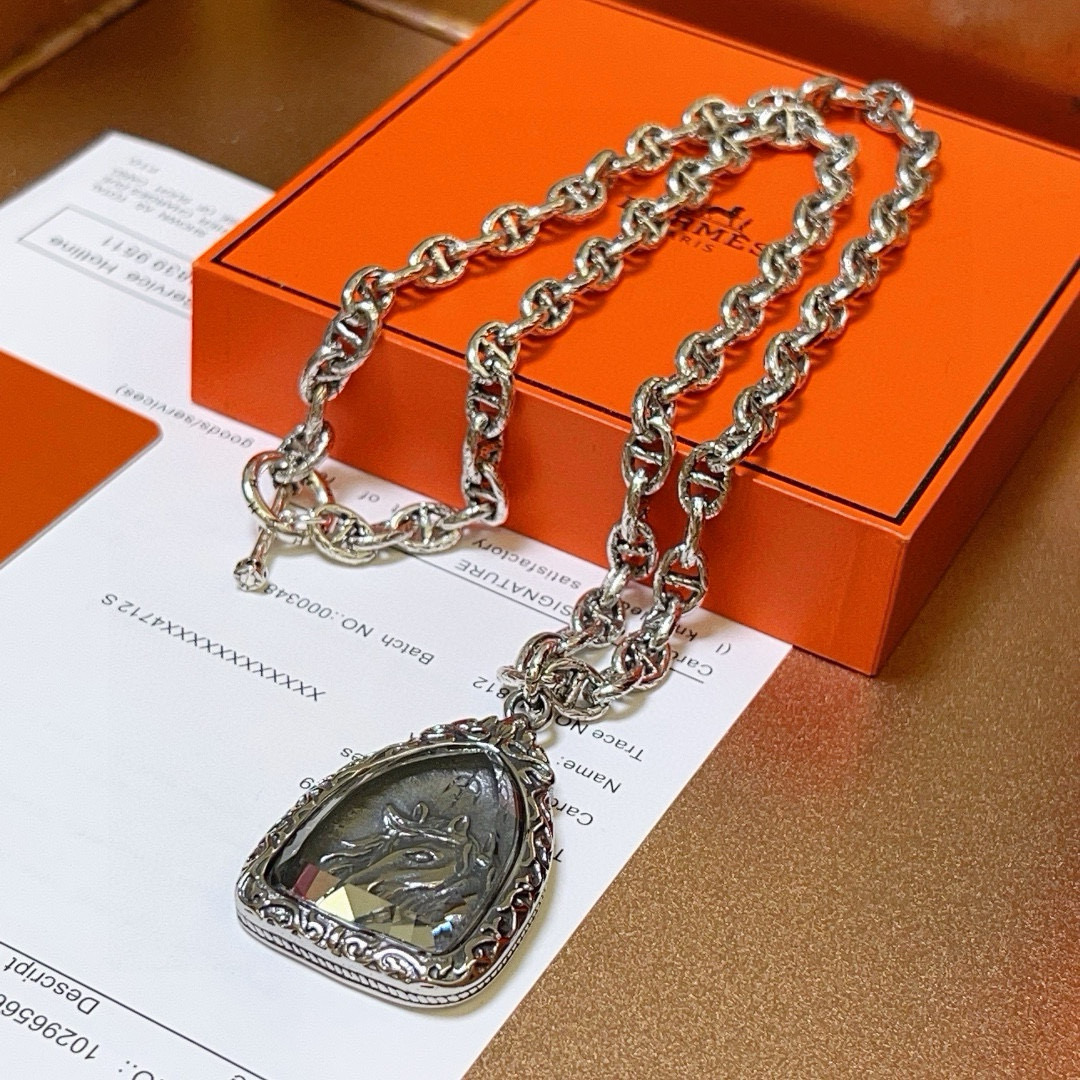 H**me5 necklace, H**me5 necklace series jewelry, imported and customized. High-end chain, classic match, a must-have for men and women!