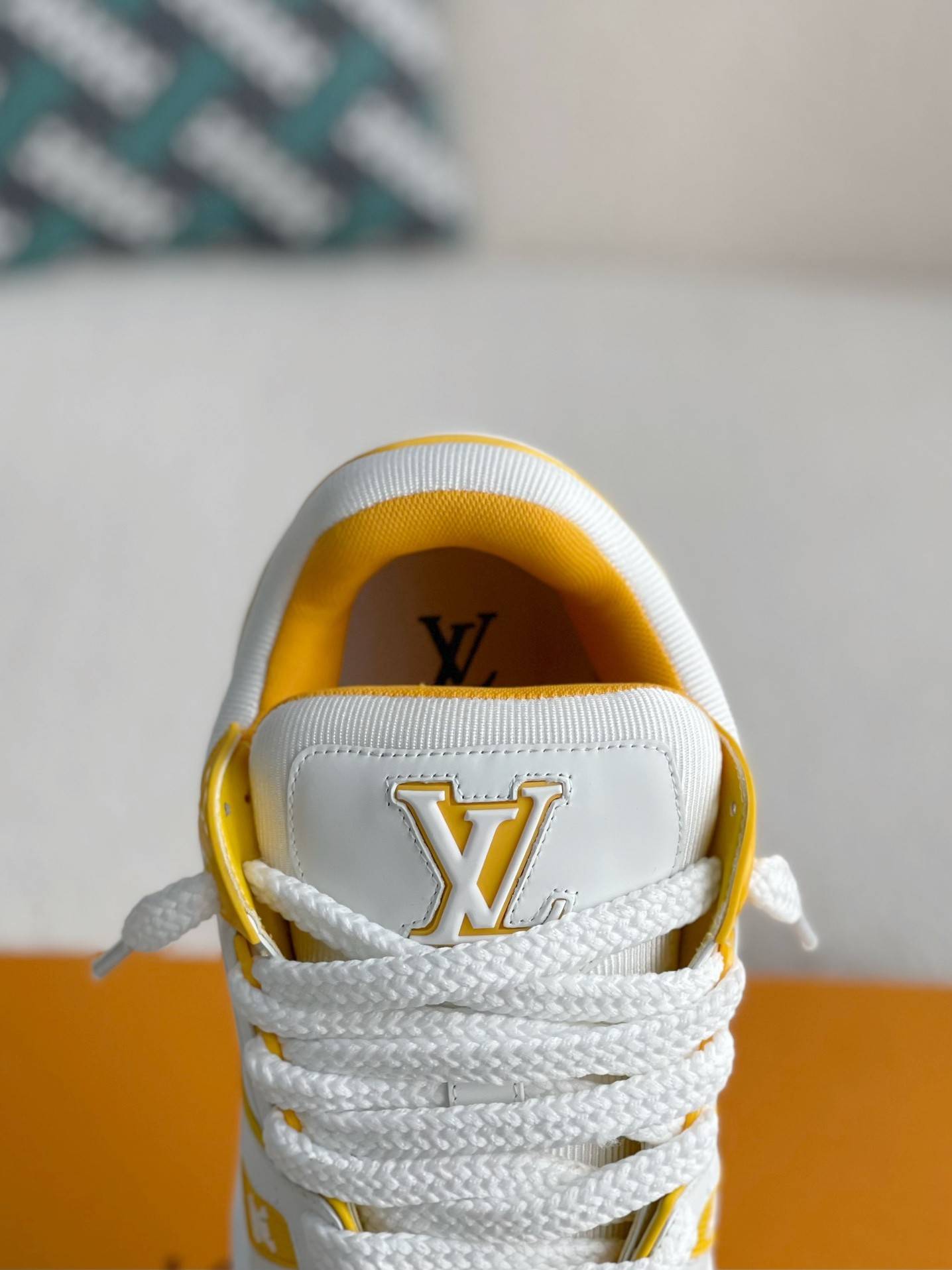 L*V TRAINER MAXI SNEAKERS