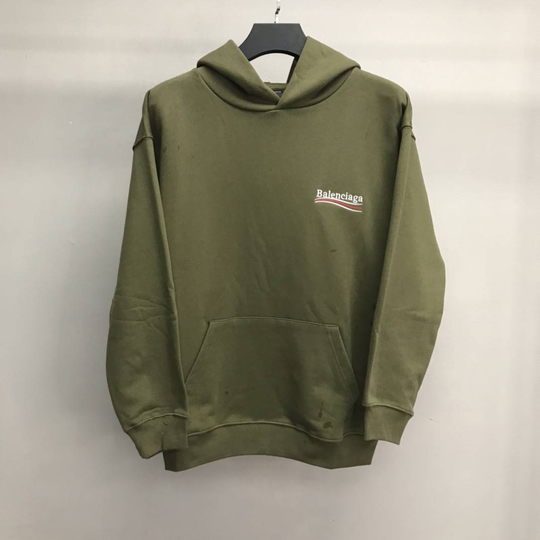 Ba1en*iaga cola lettered hoodie