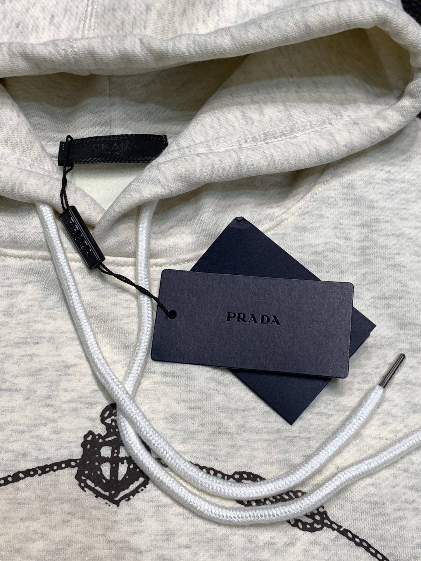 Pra*a fleece hooded sweatshirt