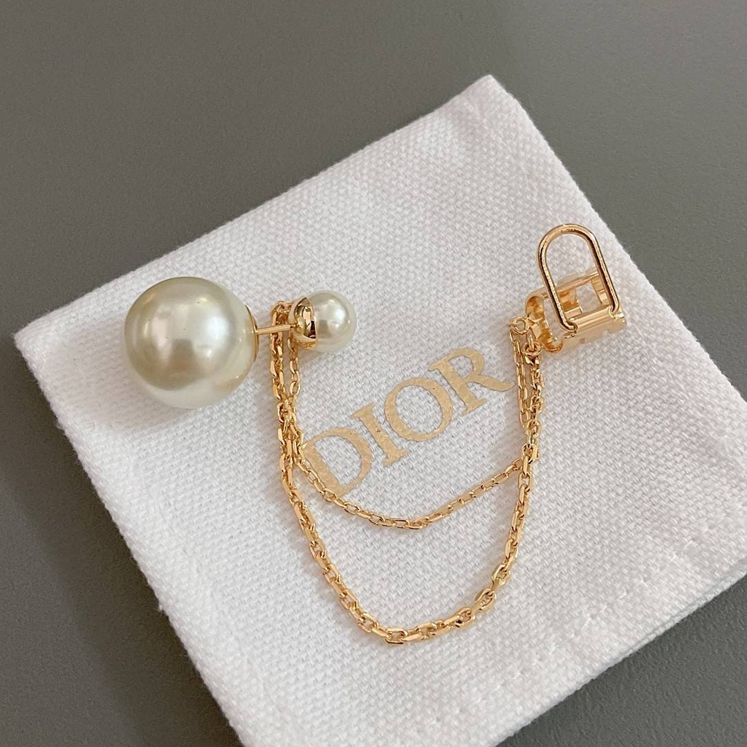 D10r single double-chain stud earrings