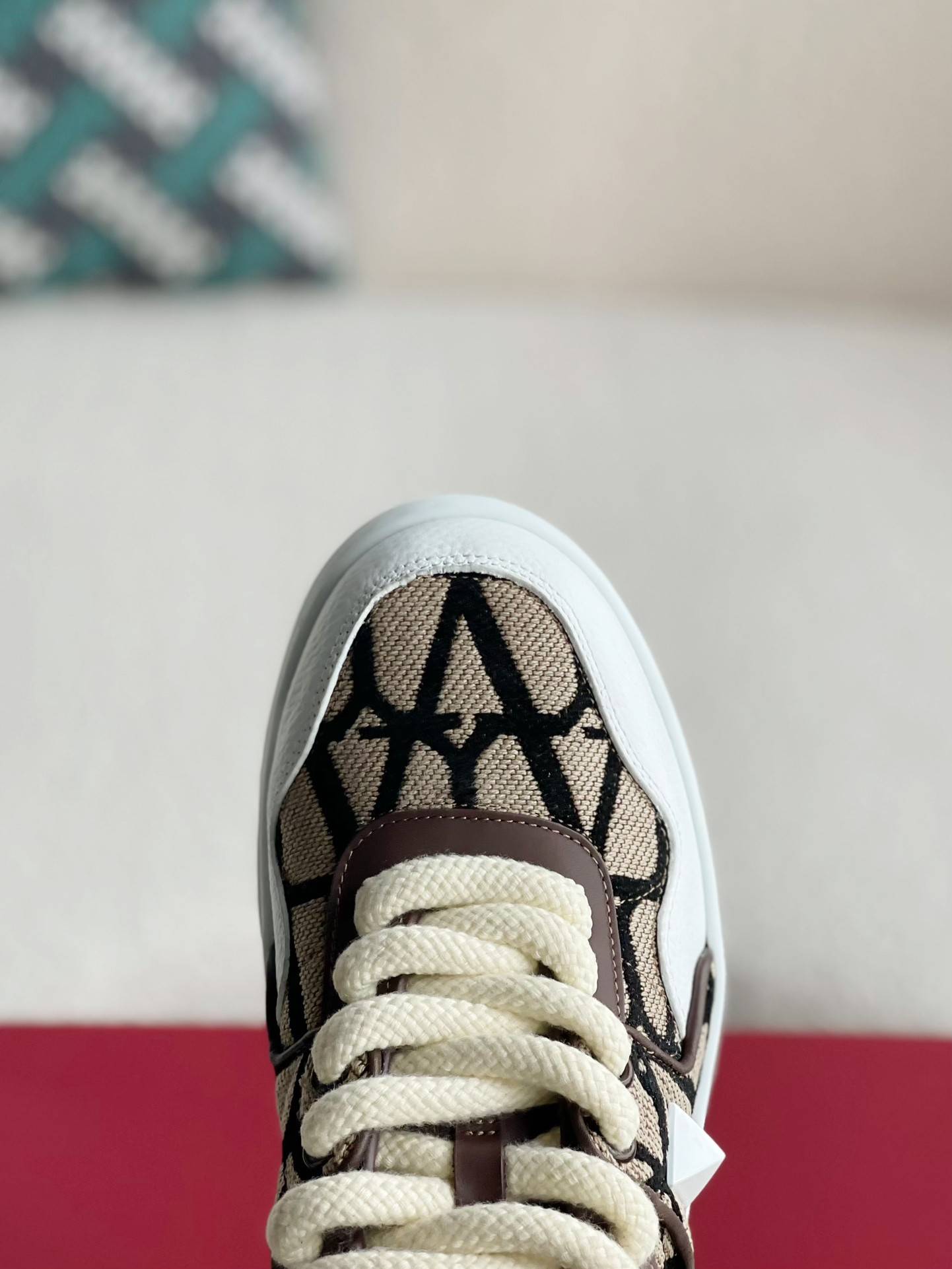Va1e*ntin0 One Stud Sneakers