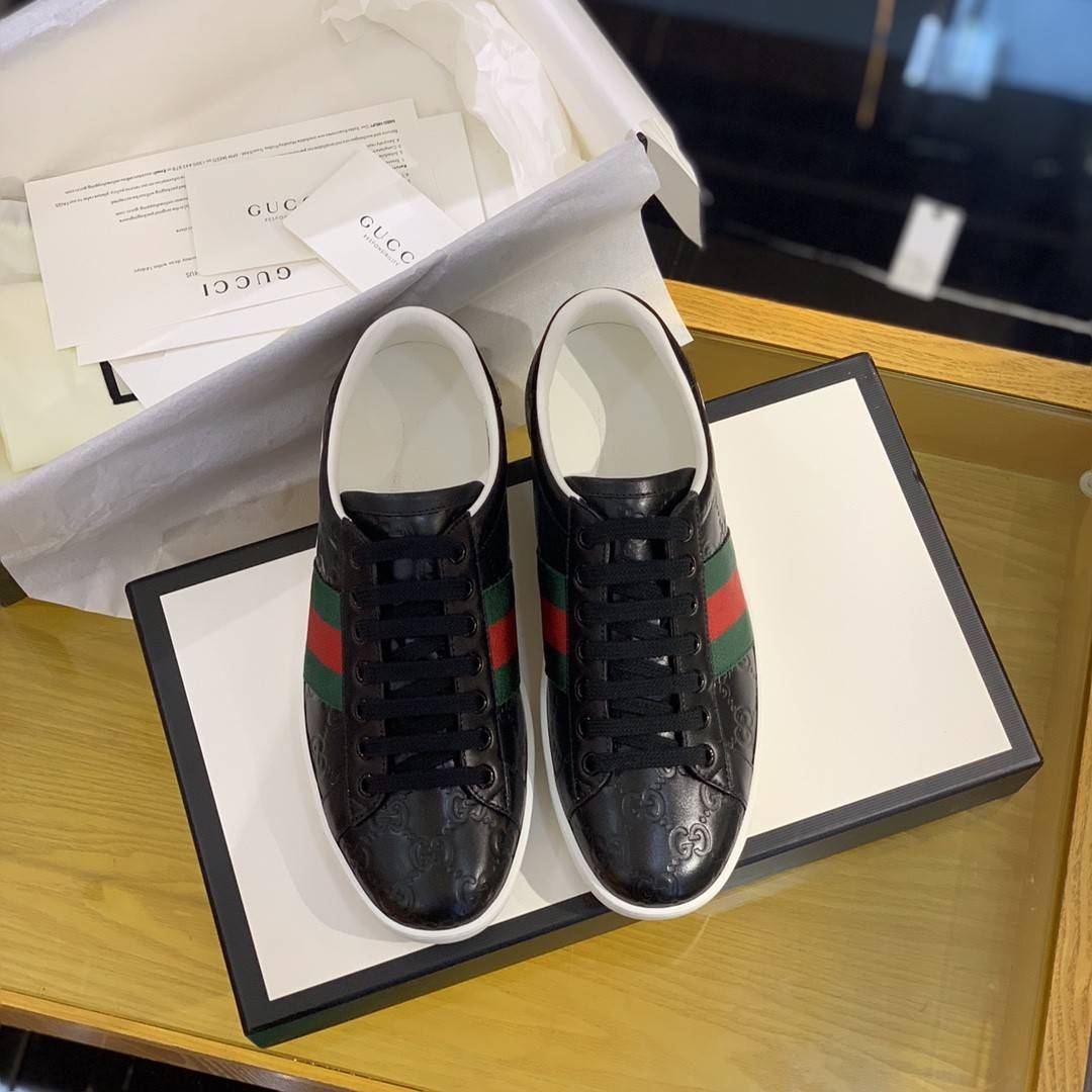 GU*Isneakers S*pport chip phone sensing