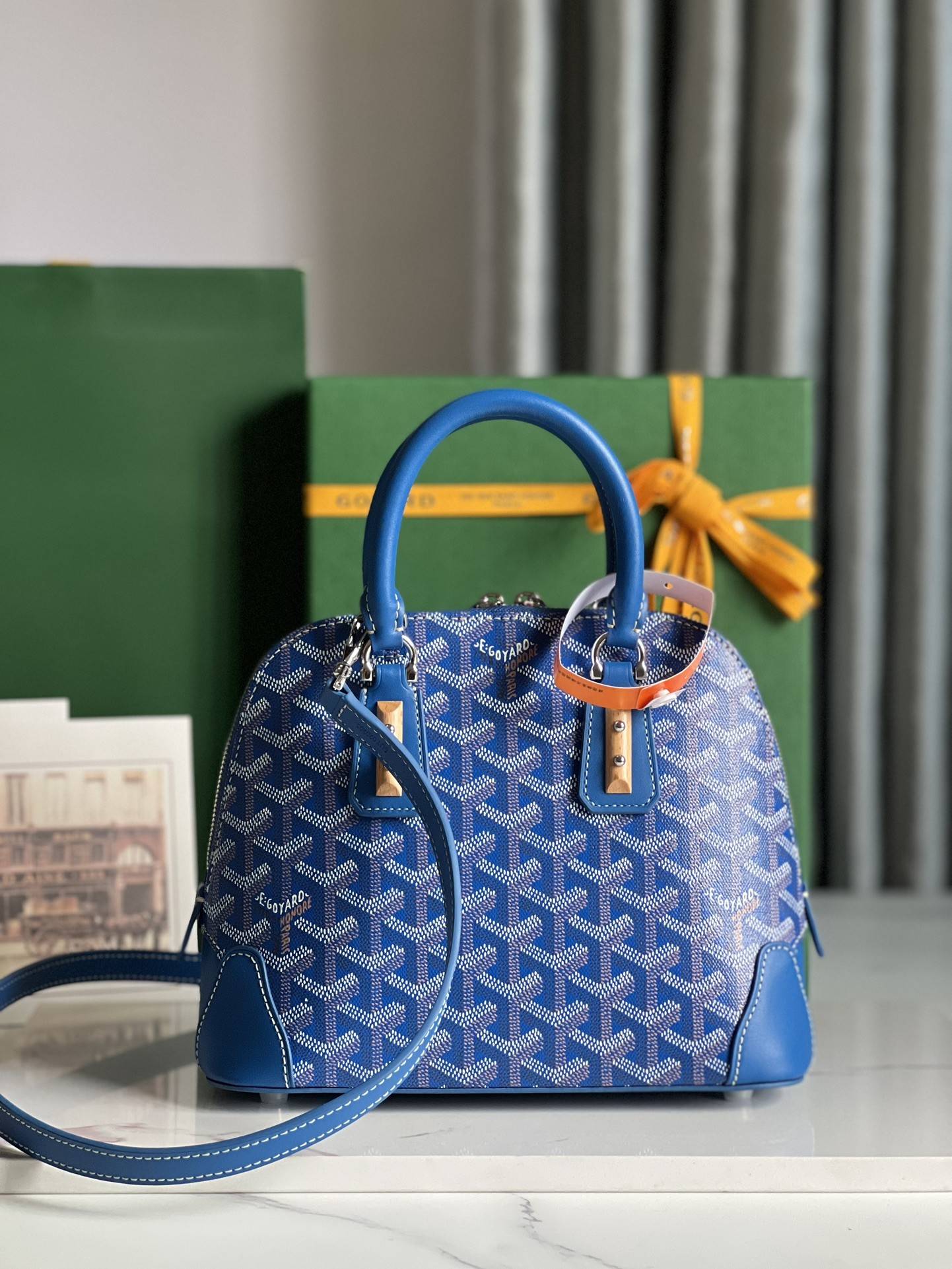 G09ard Vend?me Shell Bag, Top Quality  Size: 23 * 18.5 * 10cm      ?