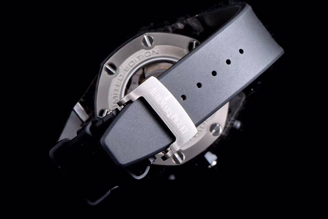 Audemars P1g*et AMM Carbon Fiber Series Men